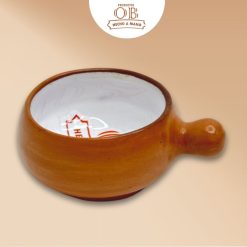 cremero pequeño de arcilla y loza
